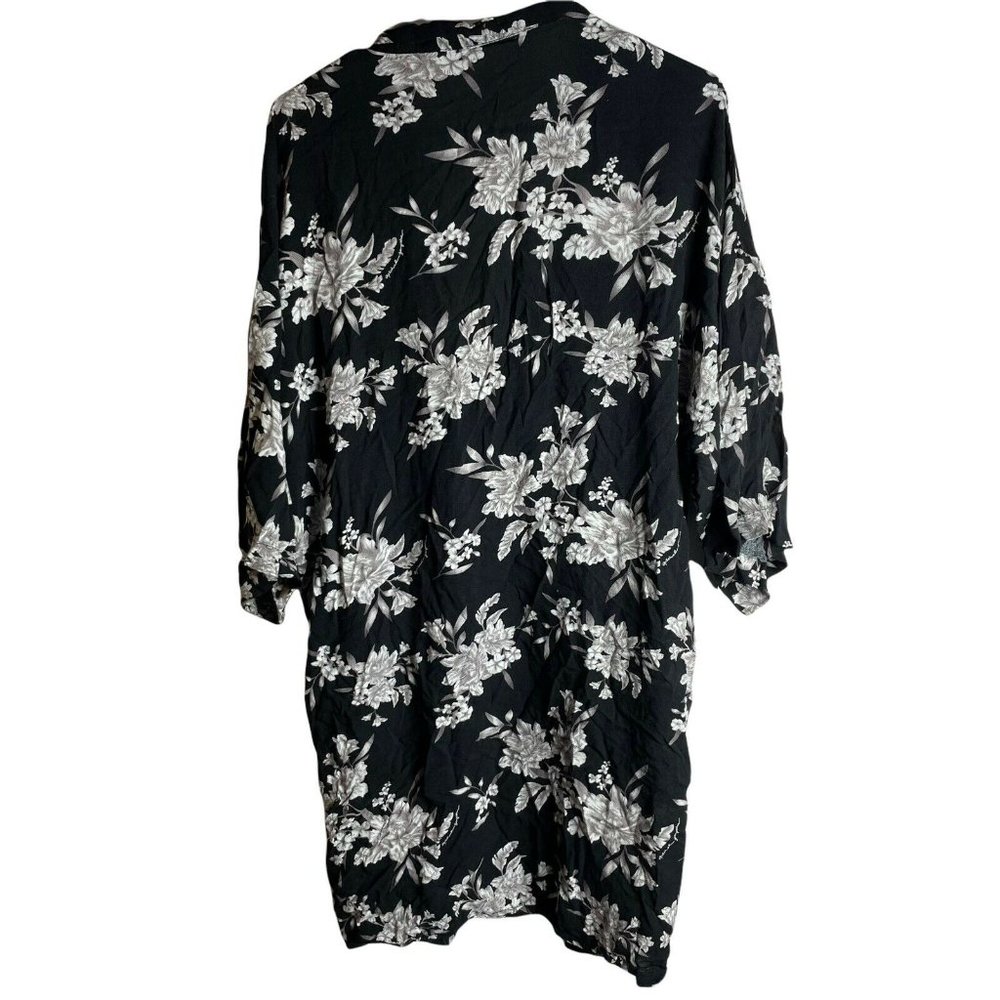 Spiritual Gangster Maya Black White Kimono Duster Belt Open Front Long One Size - Picture 2 of 4
